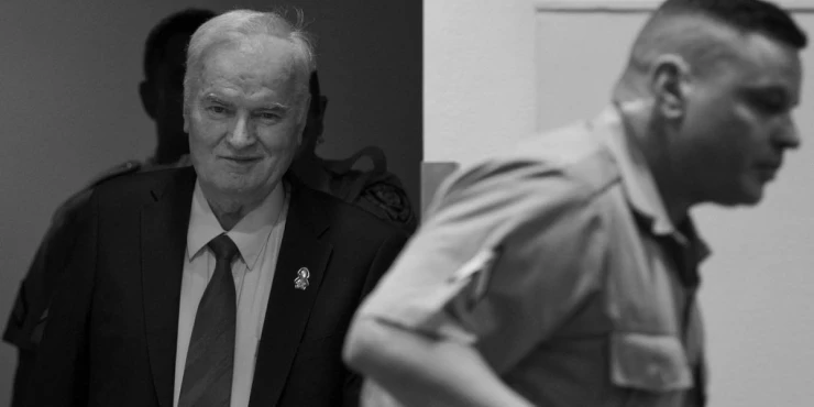 Скандалозно! Блокадери хистерично славе смрт генерала: Погледајте њихову реакцију на смрт Ратка Младића (ФОТО)