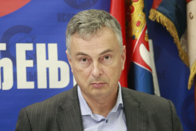 "Студентска" листа открива економски курс: Слабији динар и ниже плате!
