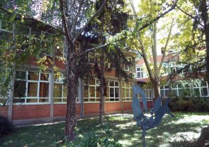 До 15. септембра затворени спортски терени у дворишту Гимназије „Никола Тесла“