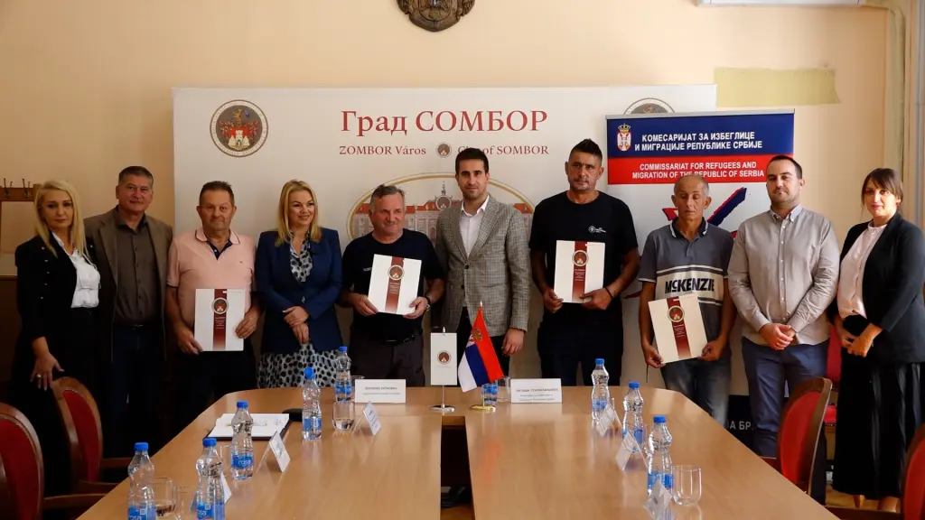 (VIDEO+FOTO) Deset porodica u Somboru dobilo podršku za unapređenje uslova stanovanja