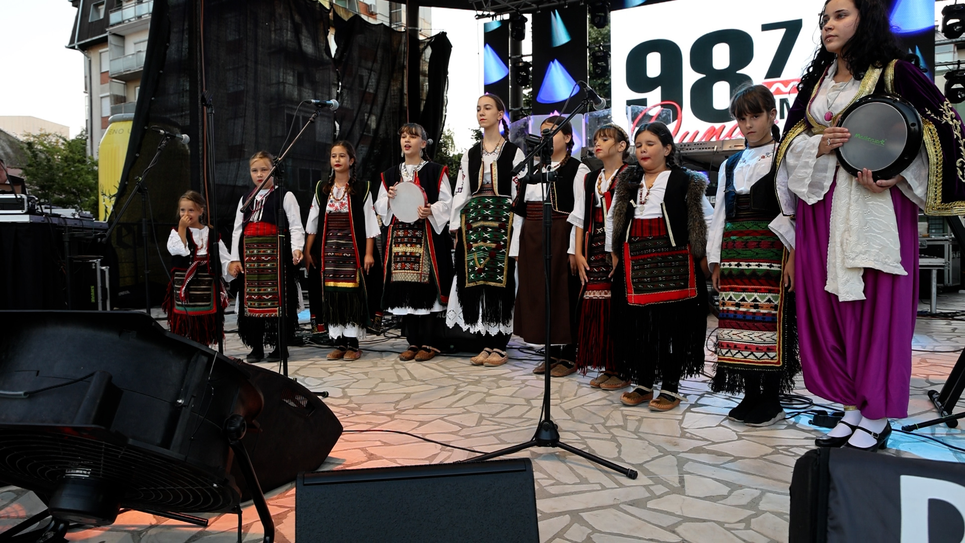 КУД „Царза“ из Апатина отвара врата новим члановима КУД „Царза“ из Апатина отвара врата новим члановима