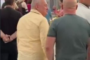 „Мајмуне, мајмунчино, пи*ка ти материна“: Миливојевић псовао и урлао на грађане на Шабачком вашару (ВИДЕО)
