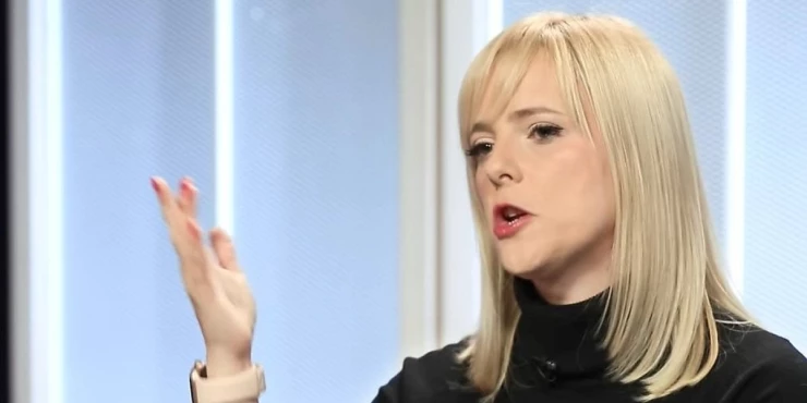 Isplivao-s?ok-snimak-Evo-s?ta-radi-Z?aklina-Tatalovic?-Ko-visoko-leti,-nisko-pada!-(VIDEO)-