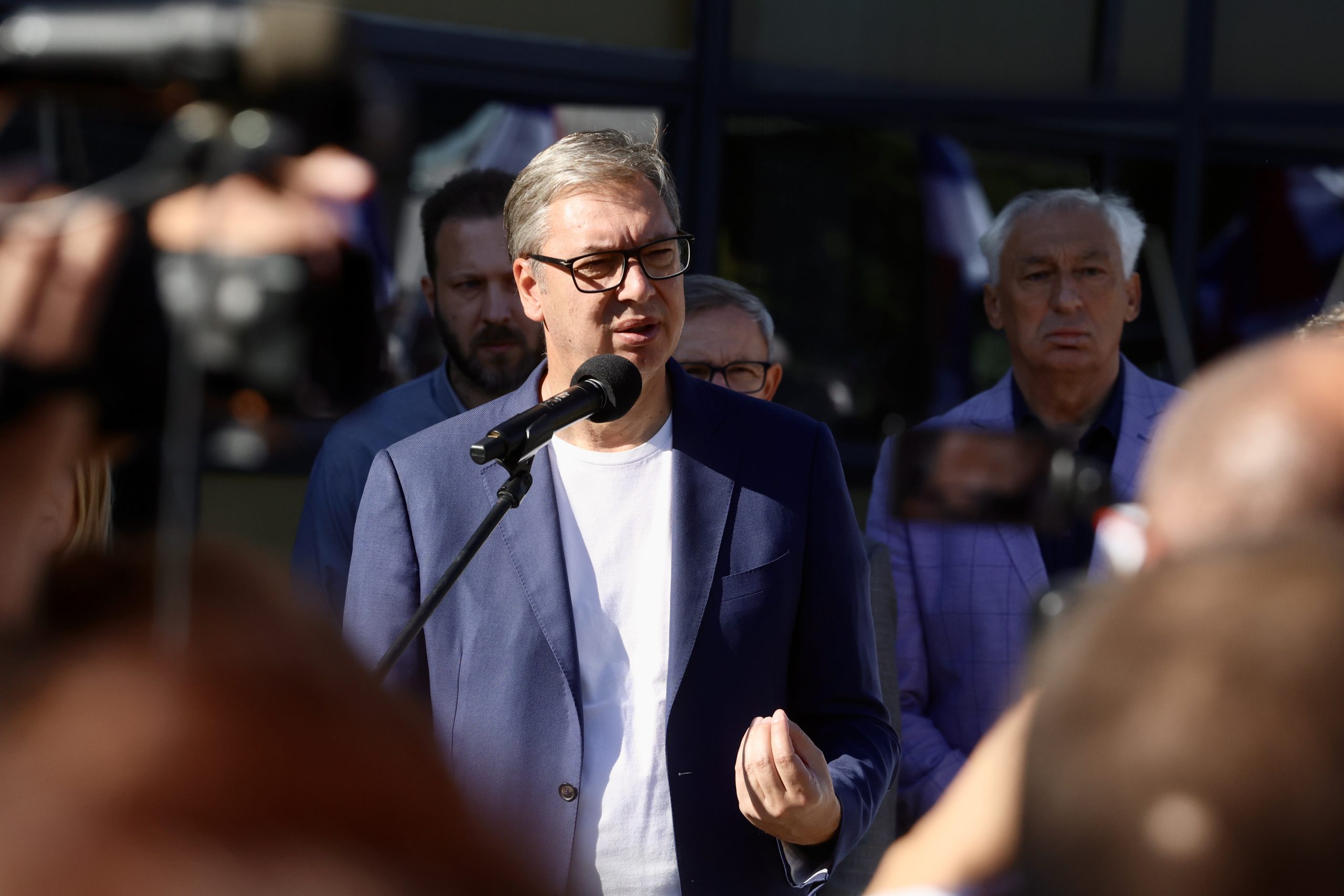 Вучић: Највероватније 11.септембра саопштавамо колико ће бити повећане пензије и плате