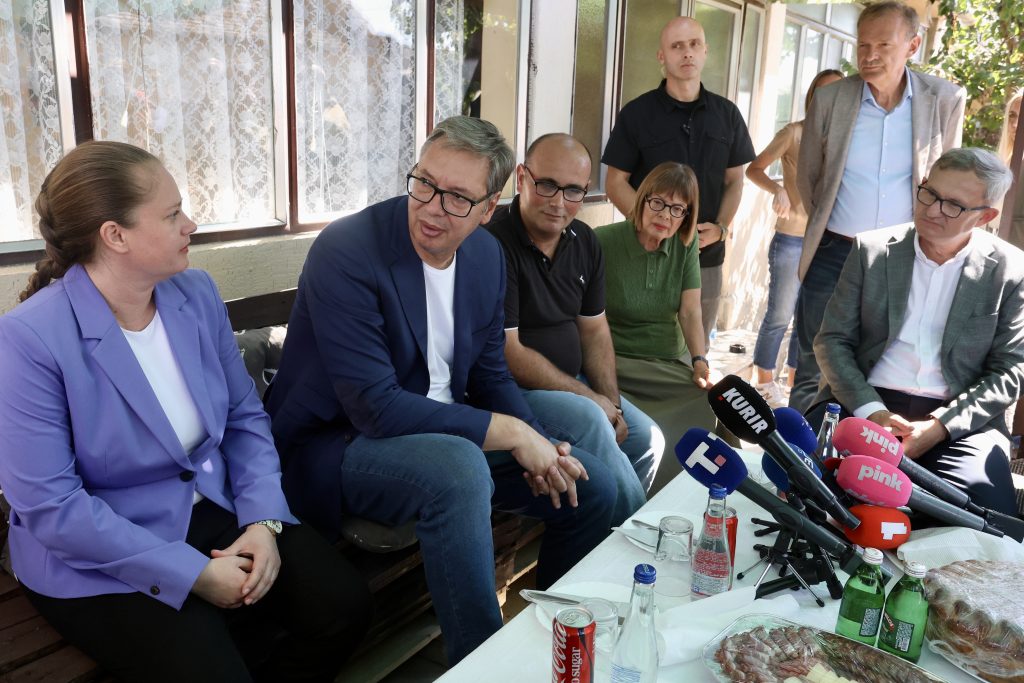 Вучић у Пригревици и Свилојеву: Најављена изградња канализације