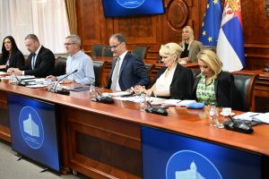 Одржан састанак са уљарима у влади, наредних дана коначна откупна цена сунцокрета