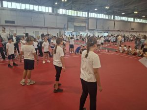 Somborski osnovci kroz igru i druženje uživali na Sajmu sporta