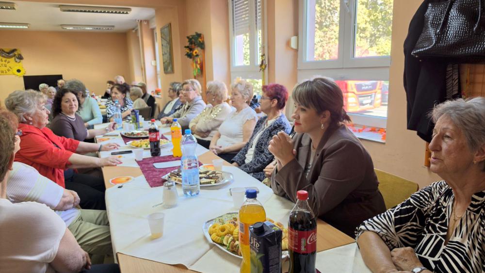 Međunarodni dan starijih osoba obeležen druženjem u Kuli
