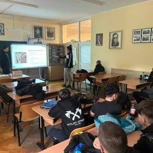 Апатински средњошколци обележили Европски дан језика