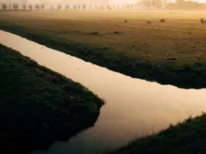 Voda kanal navodnjavanje