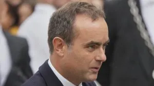 Lekorni-iskoristio-ustavno-ovlas?c?enje-da-nametne-deo-budz?eta-u-skups?tini-bez-glasanja-