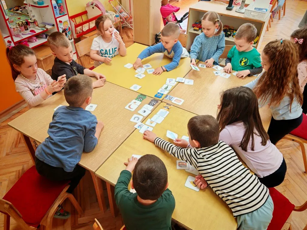 Најмлађи из ПУ „Пчелица“ обележили Дан планете Земље кроз игру и учење