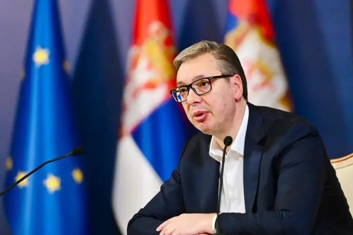 Вучић: Тешко је изградити, а лако разградити