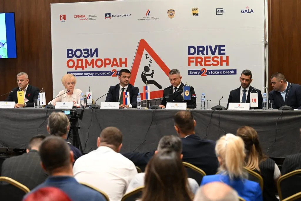 Почела кампања "Вози одморан" - на свака два сата пауза од 15 минута