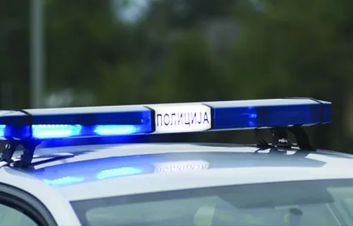 Тешка саобраћајна незгода на путу Кљајићево–Сивац, саобраћај преусмерен преко Телечке