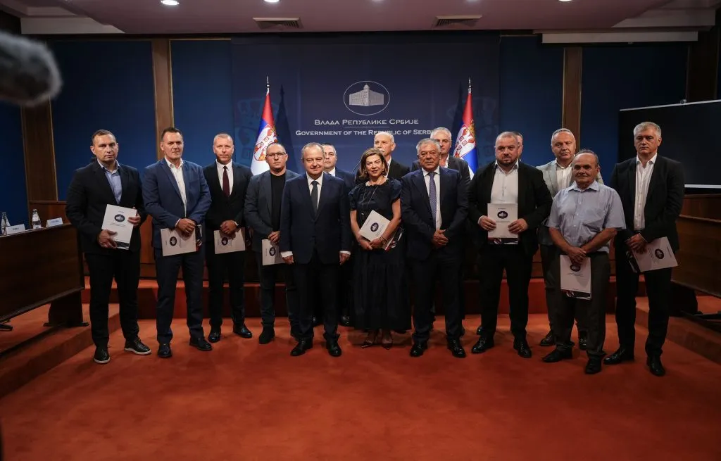 Уручени уговори за подршку изразито неразвијеним општинама вредни 87 милиона динара