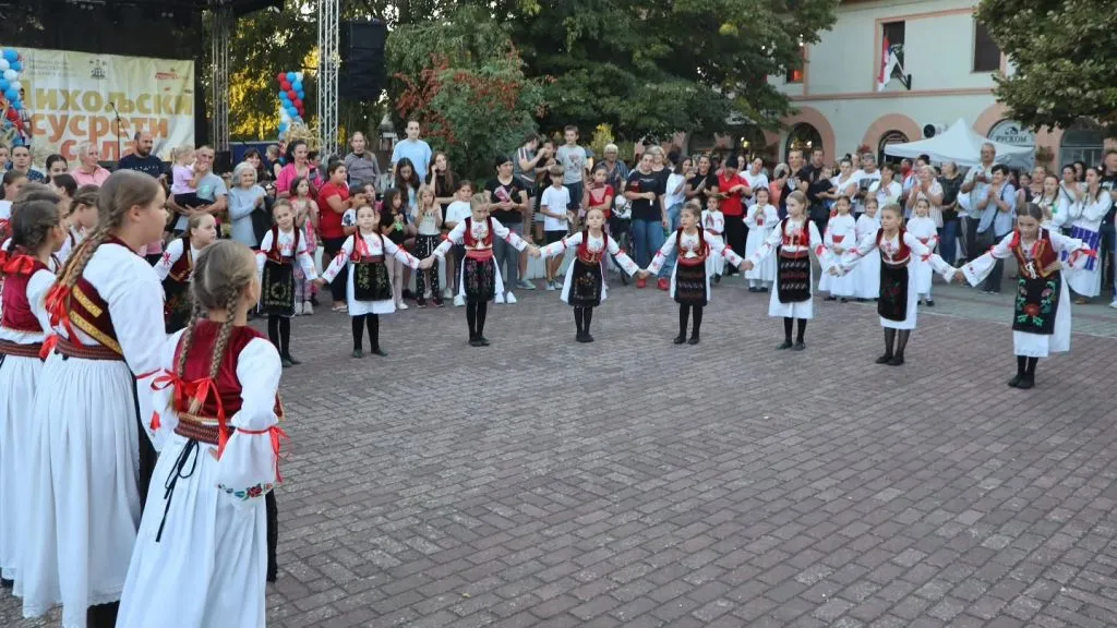 Крушчић у знаку традиције и дружења: Одржани „Михољски сусрети села“