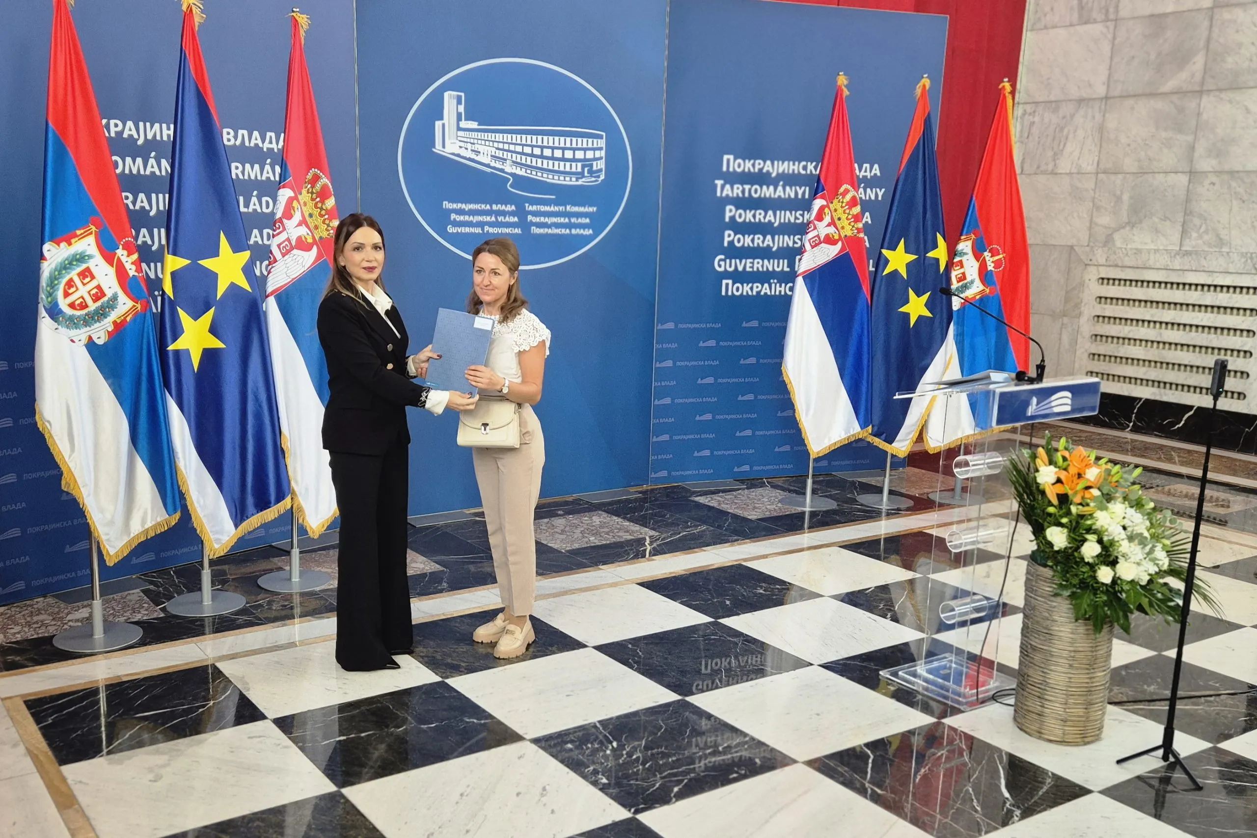 У Покрајинској влади уручени уговори за подршку пољопривредницима вредни 130 милиона динара